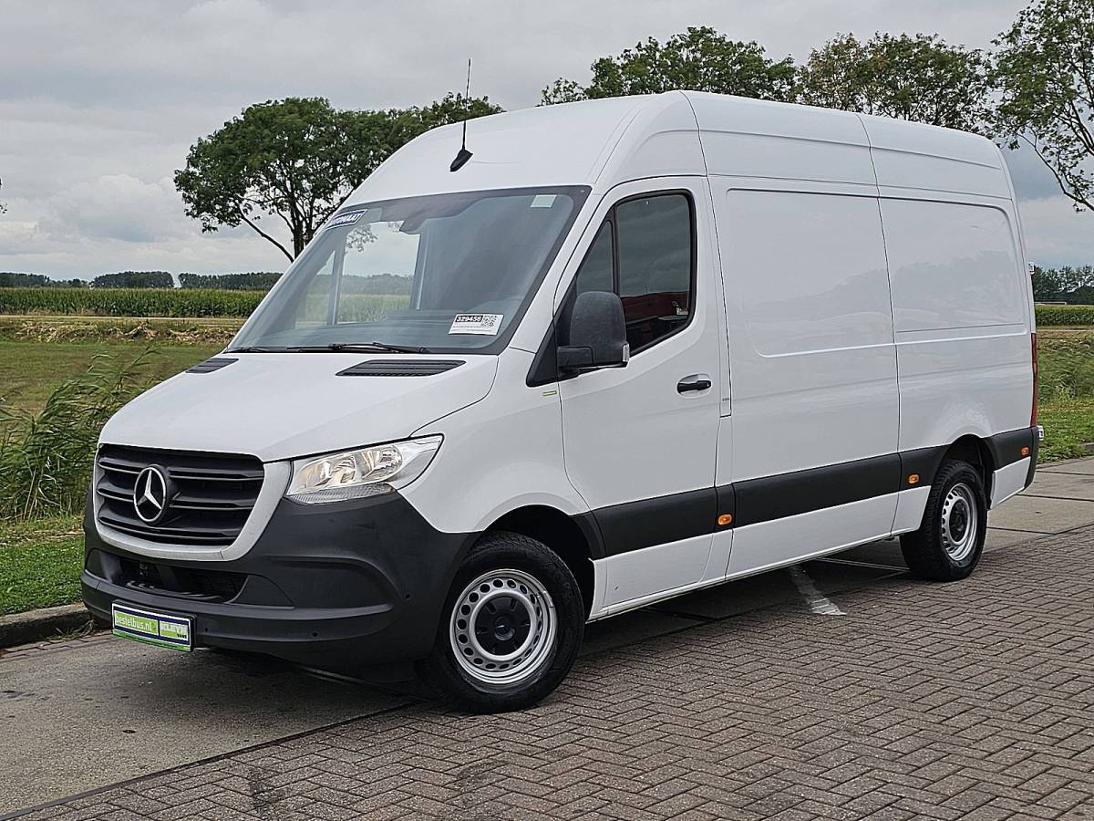 Mercedes-Benz Sprinter MERCEDES-BENZ SPRINTER 317 l2h2 automaat mbux