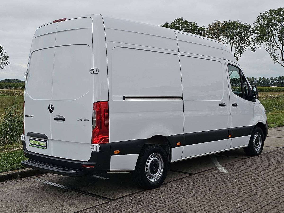 Mercedes-Benz Sprinter MERCEDES-BENZ SPRINTER 317 l2h2 automaat mbux