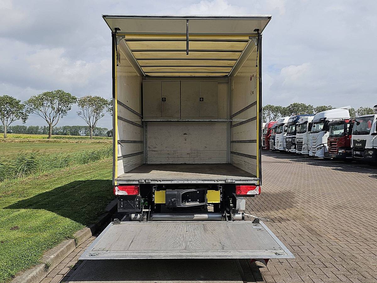 Mercedes-Benz Sprinter MERCEDES-BENZ SPRINTER 514 bakwagen laadklep!