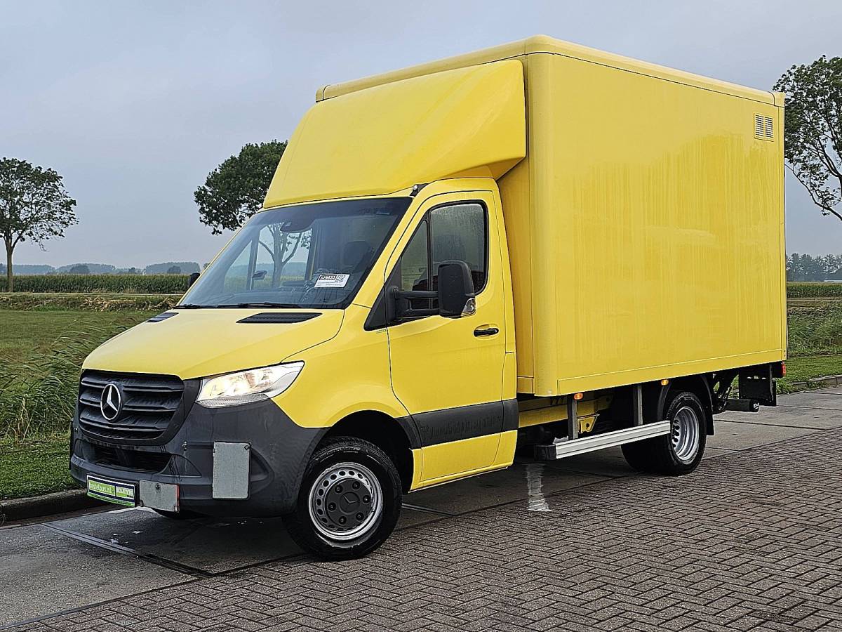 Mercedes-Benz Sprinter MERCEDES-BENZ SPRINTER 514 bakwagen laadklep!