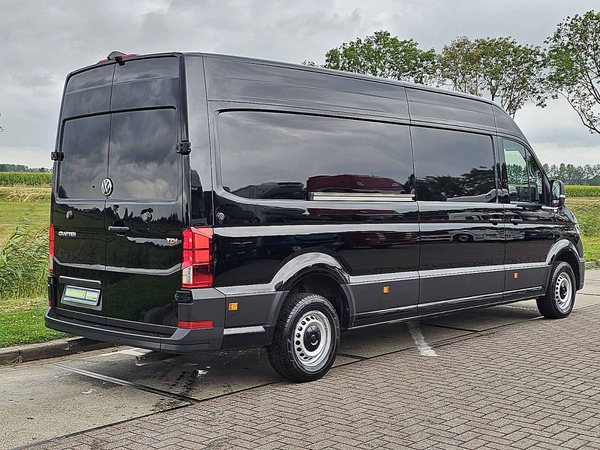 Volkswagen Crafter VOLKSWAGEN CRAFTER 35 2.0 l4h3 automaat airco