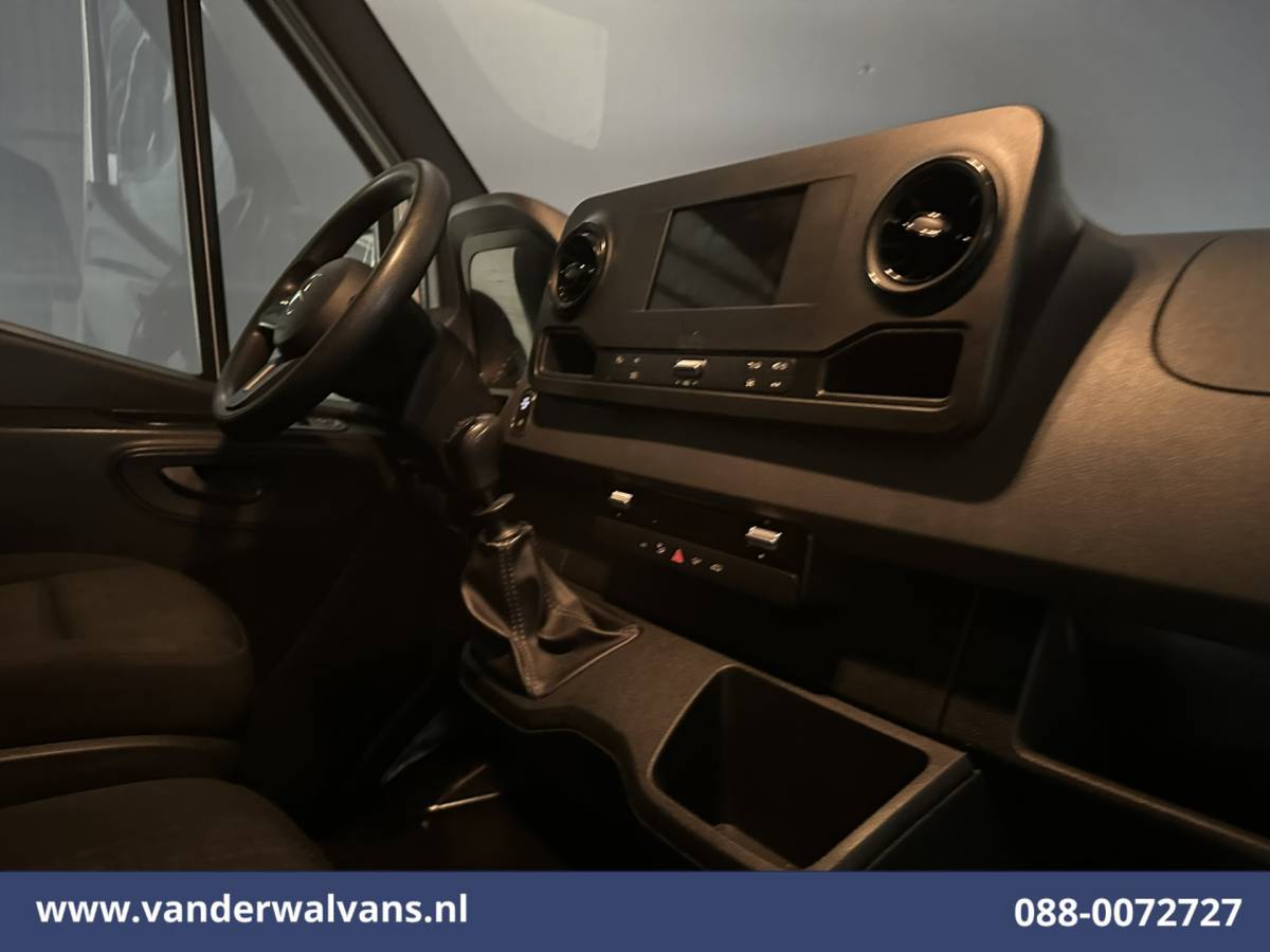 Mercedes-Benz Sprinter Mercedes-Benz Sprinter 314 CDI 143pk L3H2 Euro6 Airco | Camera | Apple Carplay | Android Auto Parkeersensoren, Bijrijdersbank