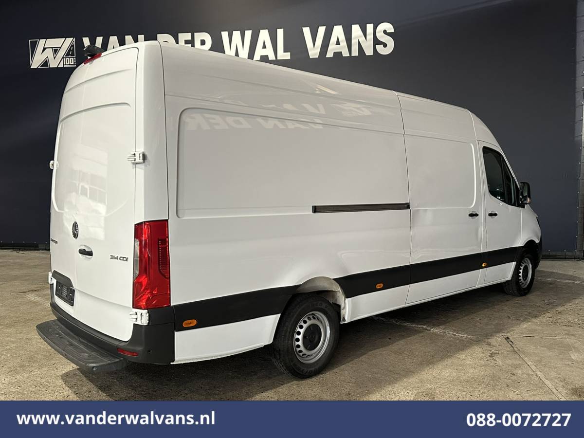 Mercedes-Benz Sprinter Mercedes-Benz Sprinter 314 CDI 143pk L3H2 Euro6 Airco | Camera | Apple Carplay | Android Auto Parkeersensoren, Bijrijdersbank