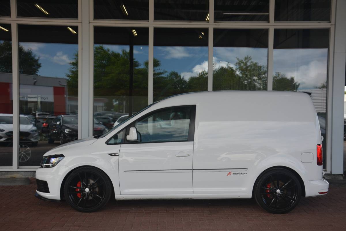 Volkswagen Caddy Volkswagen Caddy 2.0 TDI L1H1 BMT Trendline | Airco | Carplay | Camera | Leer | Elek.ramen | Trekhaak | NAP!! |