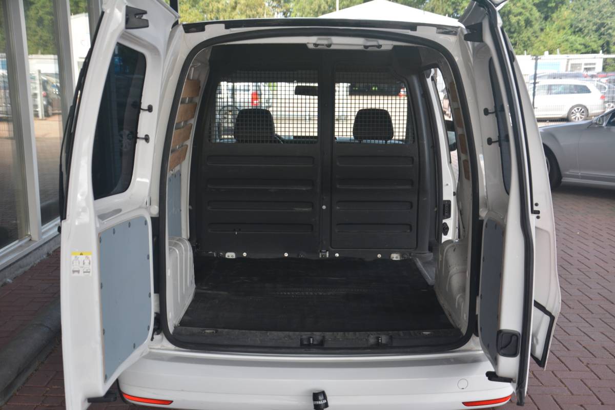 Volkswagen Caddy Volkswagen Caddy 2.0 TDI L1H1 BMT Trendline | Airco | Carplay | Camera | Leer | Elek.ramen | Trekhaak | NAP!! |