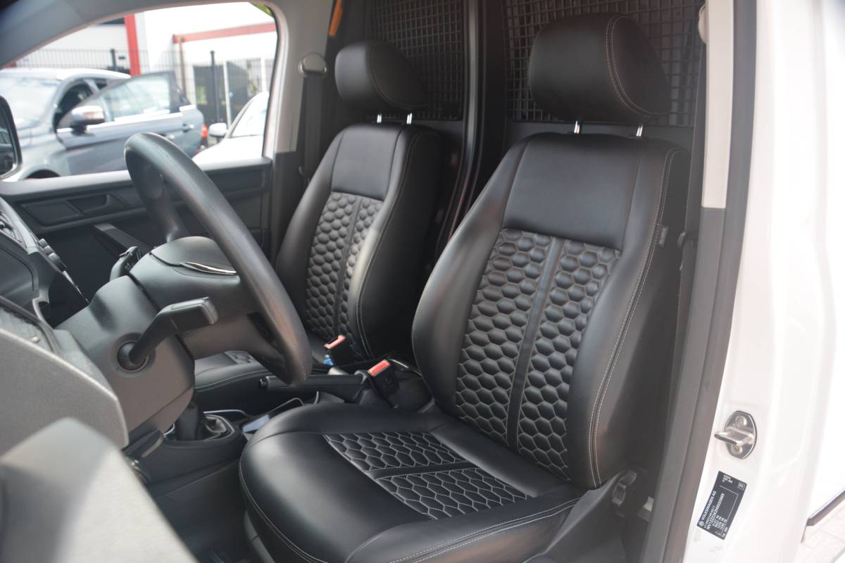 Volkswagen Caddy Volkswagen Caddy 2.0 TDI L1H1 BMT Trendline | Airco | Carplay | Camera | Leer | Elek.ramen | Trekhaak | NAP!! |