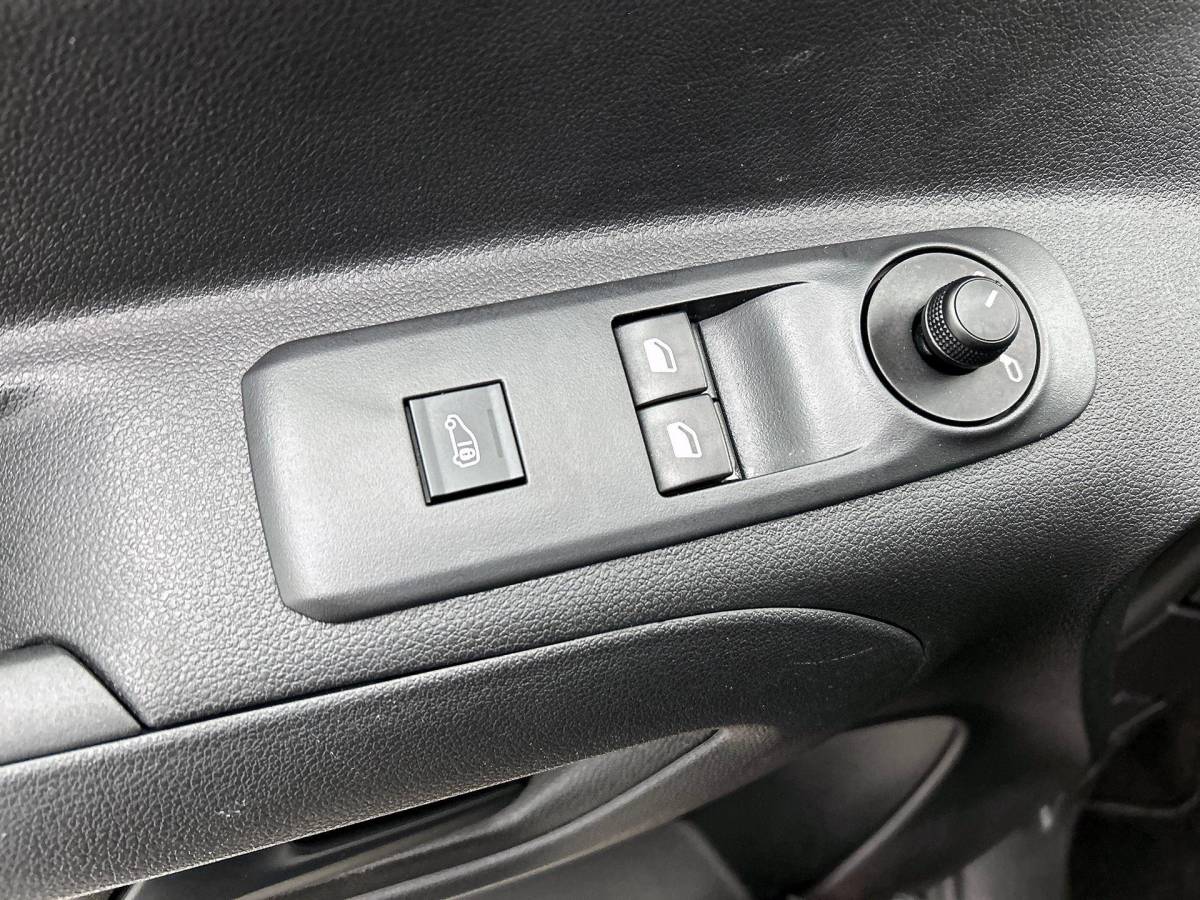 Peugeot Partner Peugeot Partner 1.5 BlueHDi 100 S&S L2 Airco Bluetooth Parkeersensoren