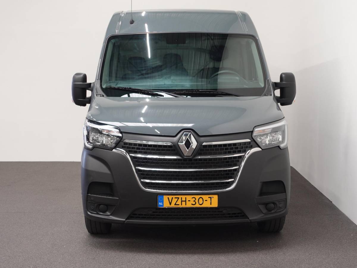 Renault Master Renault Master T35 150PK L2H2 Energy Work Edition Automaat Airco Cruise Camera Navi Parkeersensoren Trekhaak
