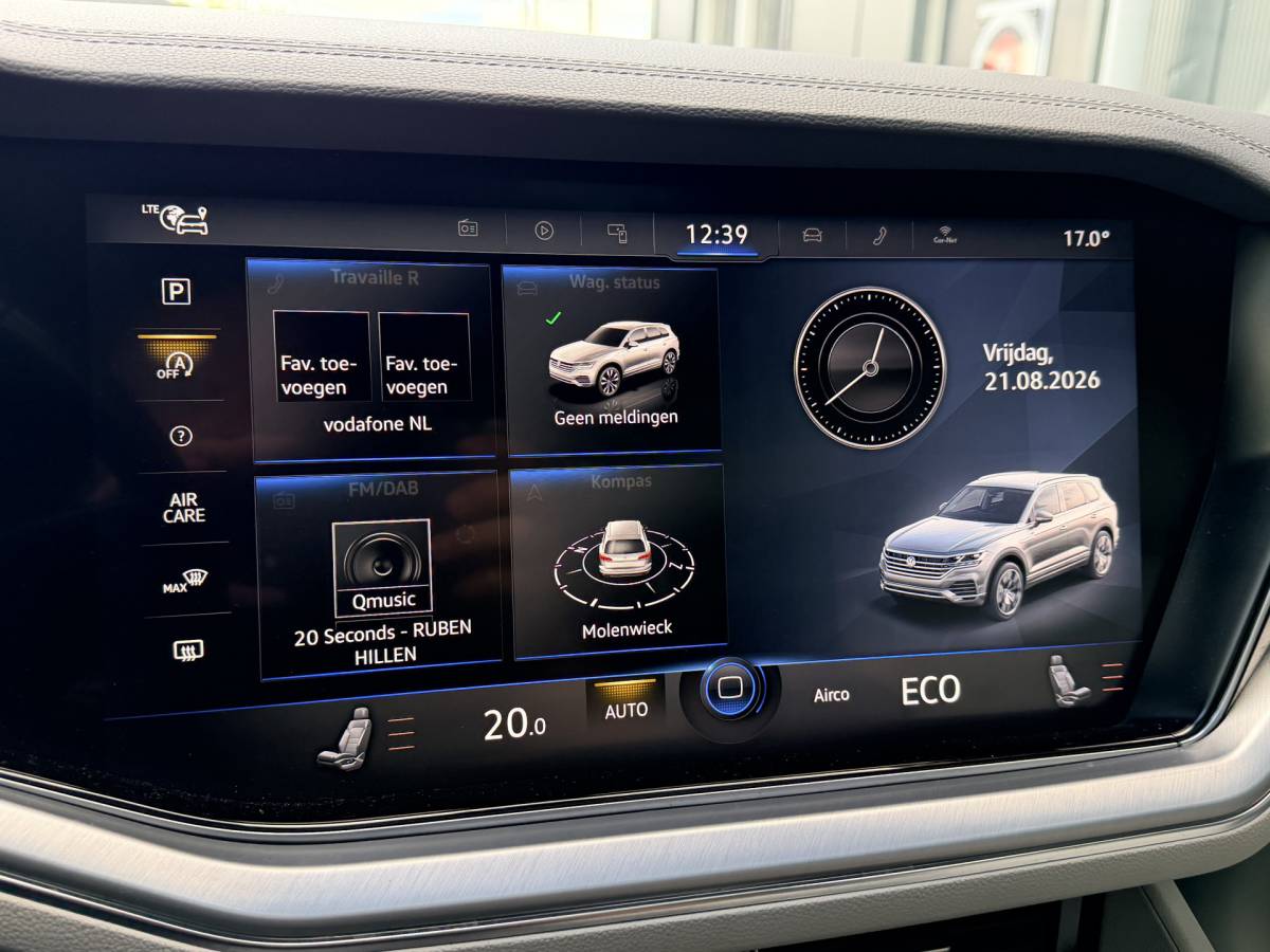 Volkswagen  Volkswagen Touareg 3.0TDI 230pk 4-Motion R-line Grijs Kenteken Luchtvering Trekhaak Matrix Leder Camera Panorama