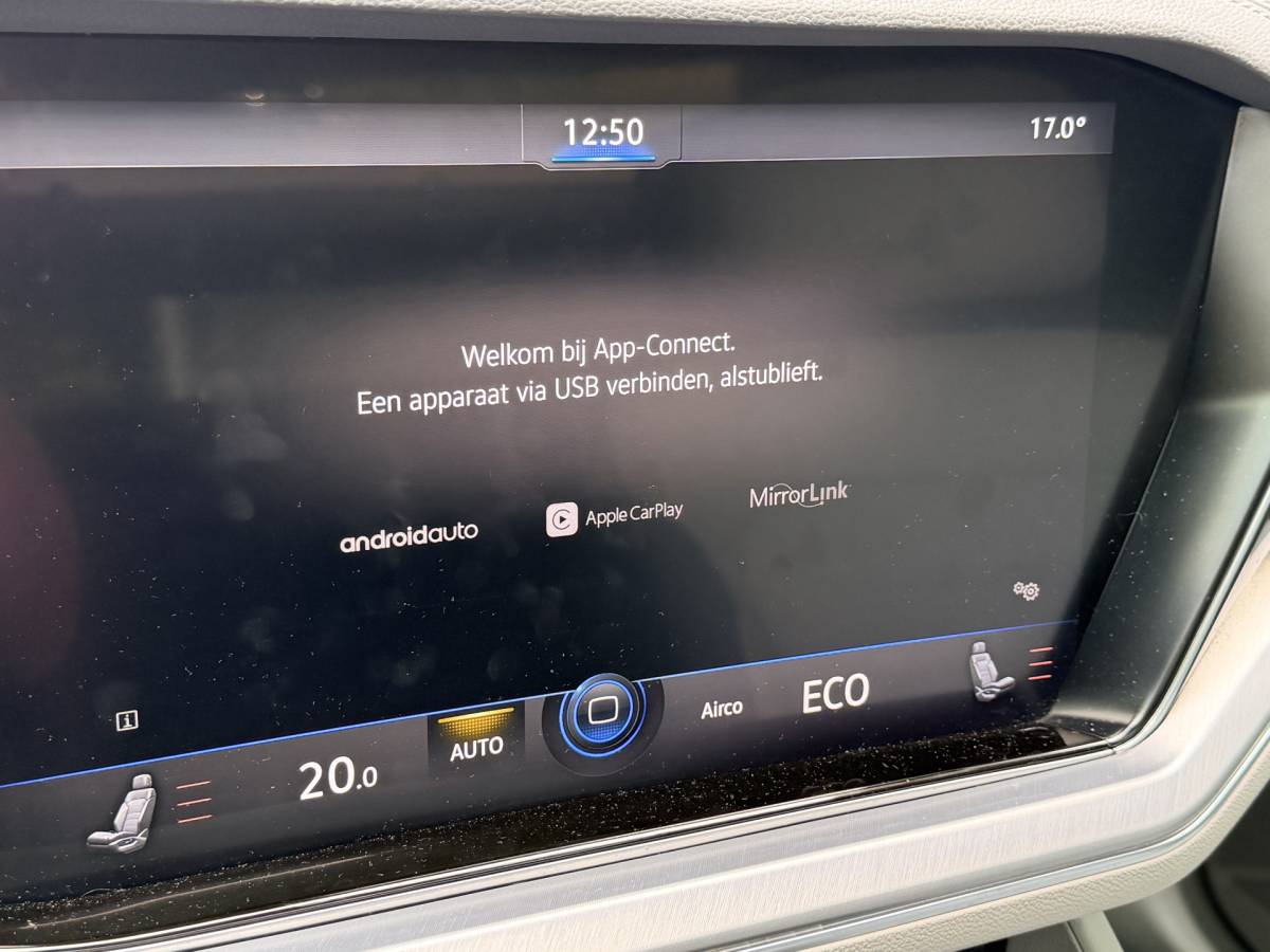 Volkswagen  Volkswagen Touareg 3.0TDI 230pk 4-Motion R-line Grijs Kenteken Luchtvering Trekhaak Matrix Leder Camera Panorama