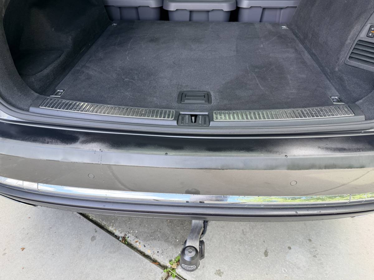Volkswagen  Volkswagen Touareg 3.0TDI 230pk 4-Motion R-line Grijs Kenteken Luchtvering Trekhaak Matrix Leder Camera Panorama