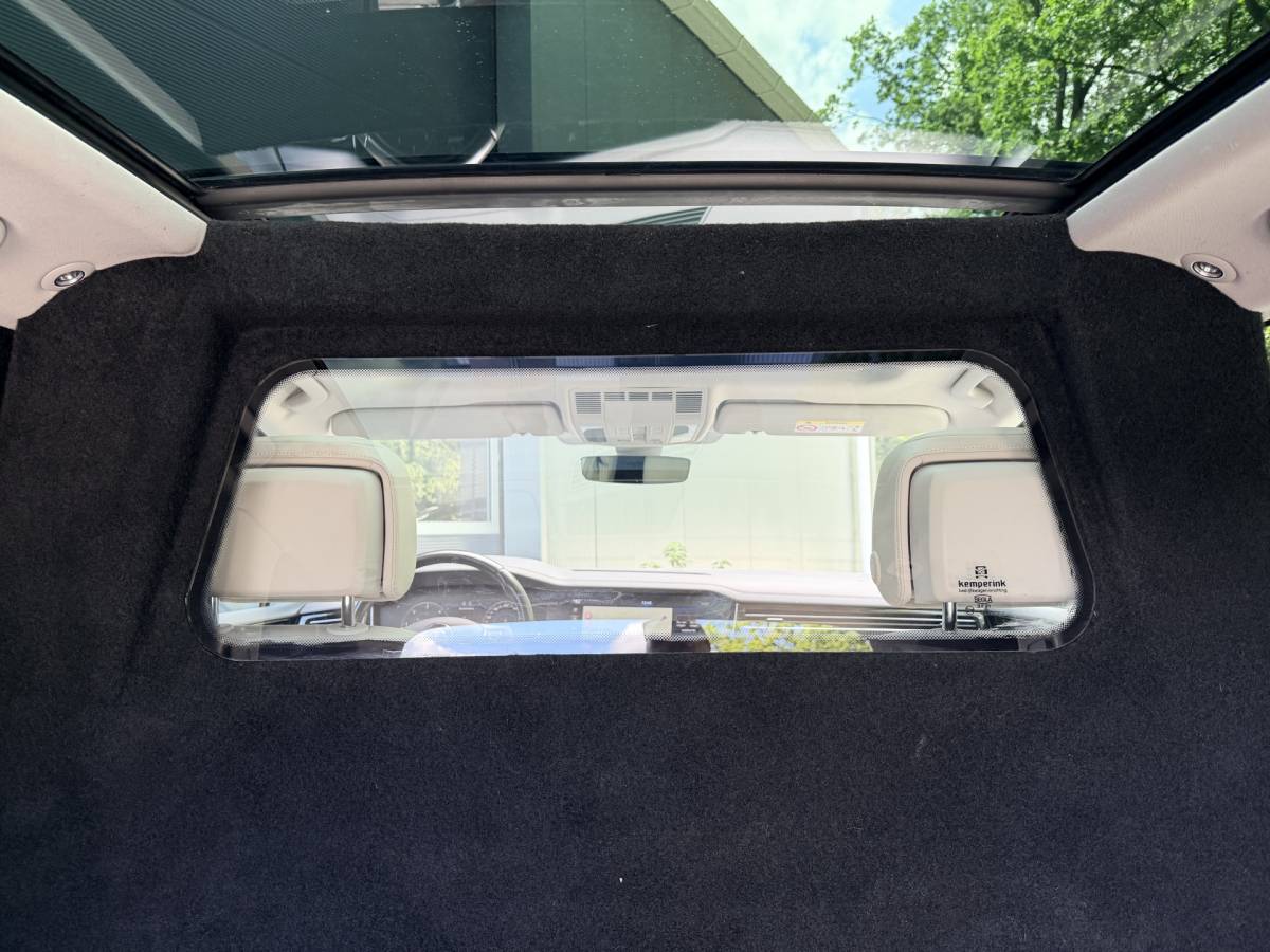Volkswagen  Volkswagen Touareg 3.0TDI 230pk 4-Motion R-line Grijs Kenteken Luchtvering Trekhaak Matrix Leder Camera Panorama