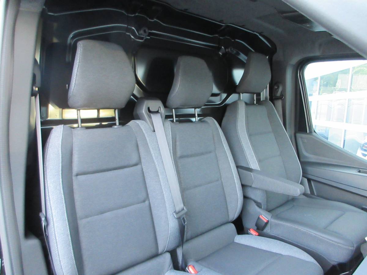 Renault Master Renault MASTER E-TECH T35 L2H2 Extra Long Range, 87 kWh, Carplay / Android, Navigatie, LED.