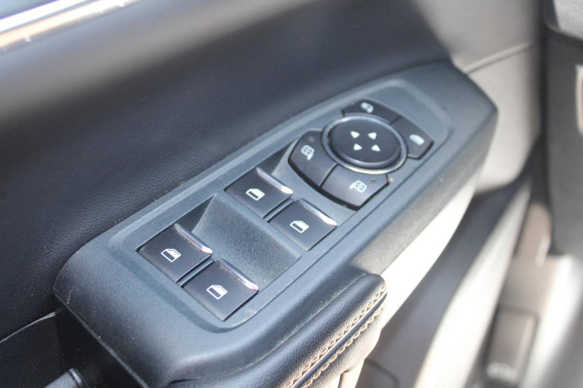 Ford Ranger Ford Ranger 2.0 Super Cab EcoBlue Wildtrak | BELLEN VOOR BEZICHTIGING | Trekhaak | Adaptieve Cruise Control | Winterpack
