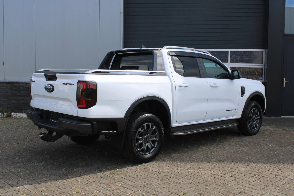 Ford Ranger Ford Ranger 2.0 Super Cab EcoBlue Wildtrak | BELLEN VOOR BEZICHTIGING | Trekhaak | Adaptieve Cruise Control | Winterpack