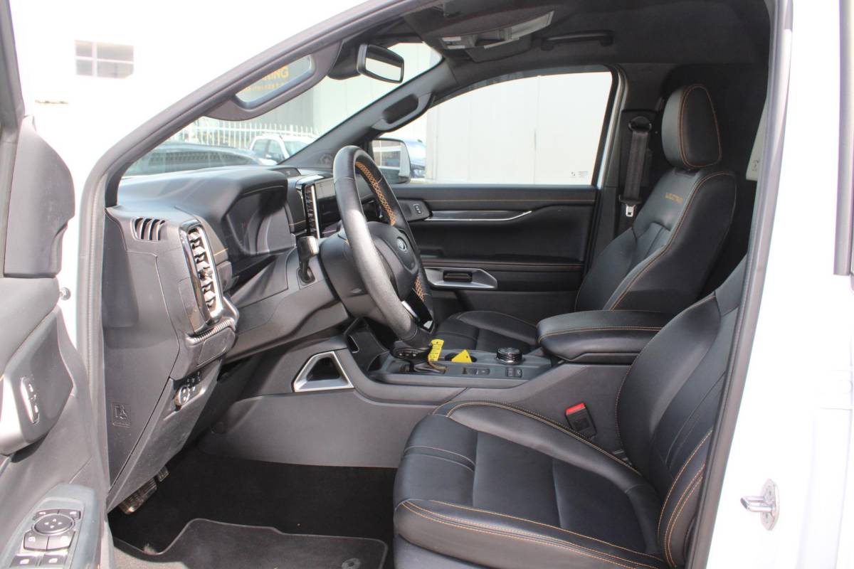 Ford Ranger Ford Ranger 2.0 Super Cab EcoBlue Wildtrak | BELLEN VOOR BEZICHTIGING | Trekhaak | Adaptieve Cruise Control | Winterpack