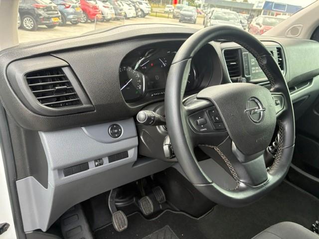 Opel Vivaro Opel Vivaro 2.0 CDTI L3H1 DC Innovation 150 PK | HUD | Camera | Climate Control | Navigatie | Betimmering | Keyless entry | 17″ LMV | 2500KG trekgewicht |