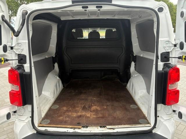Opel Vivaro Opel Vivaro 2.0 CDTI L3H1 DC Innovation 150 PK | HUD | Camera | Climate Control | Navigatie | Betimmering | Keyless entry | 17″ LMV | 2500KG trekgewicht |