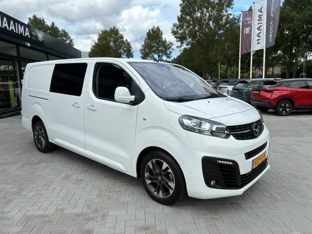 Opel Vivaro Opel Vivaro 2.0 CDTI L3H1 DC Innovation 150 PK | HUD | Camera | Climate Control | Navigatie | Betimmering | Keyless entry | 17″ LMV | 2500KG trekgewicht |