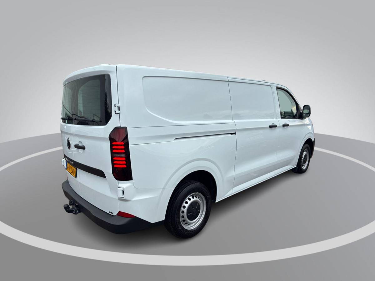 Volkswagen Transporter Volkswagen Transporter 2.0TDi 110pk Bestelwagen L2 · Apple Carplay / Android Auto · Schuifdeur links en rechts · Trekhaak · Bijrijdersbank ·