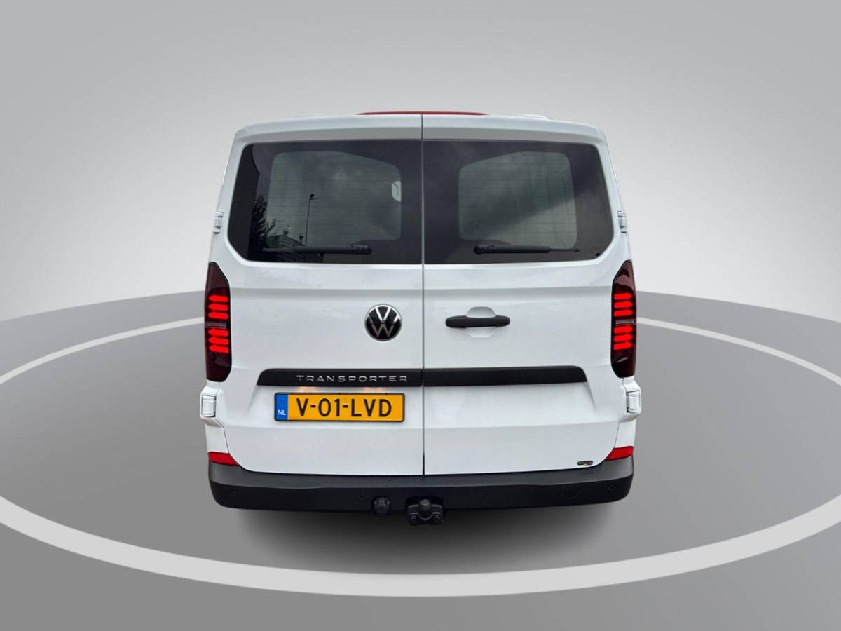 Volkswagen Transporter Volkswagen Transporter 2.0TDi 110pk Bestelwagen L2 · Apple Carplay / Android Auto · Schuifdeur links en rechts · Trekhaak · Bijrijdersbank ·