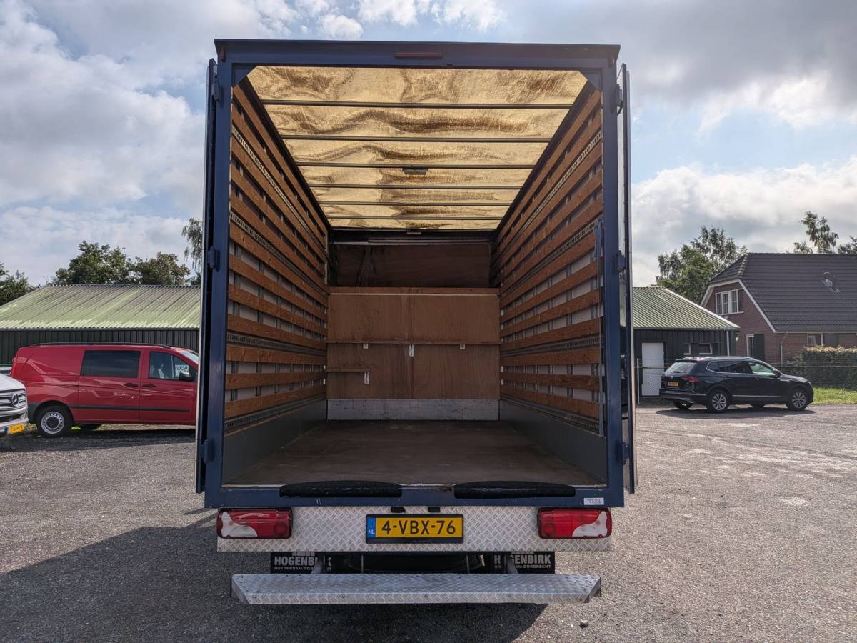 Mercedes-Benz Sprinter Mercedes-Benz Sprinter 518 3.0 CDI V6 Bakwagen / Airco / Cruise / Koffer / 1e eigenaar