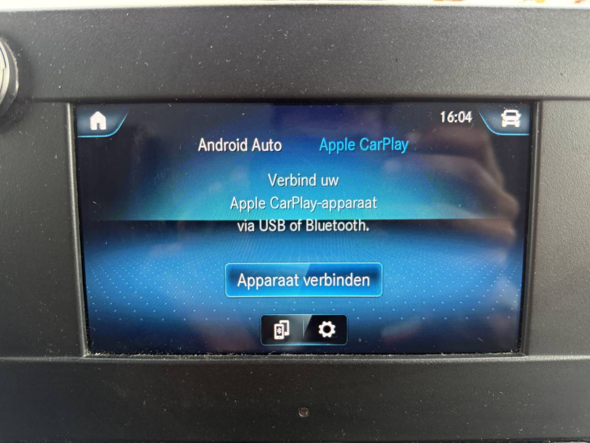 Mercedes-Benz Sprinter Mercedes-Benz Sprinter 515 1.9 CDI 150PK Automaat Laadklep Bakwagen Dubbellucht Climate Control Cruise Control Apple Carplay Koffer Meubelbak