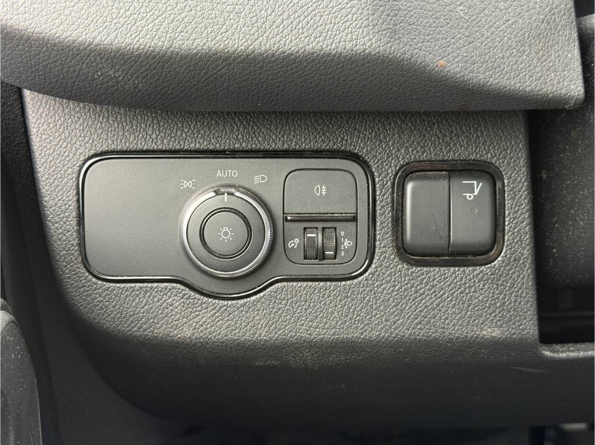 Mercedes-Benz Sprinter Mercedes-Benz Sprinter 515 1.9 CDI 150PK Automaat Laadklep Bakwagen Dubbellucht Climate Control Cruise Control Apple Carplay Koffer Meubelbak