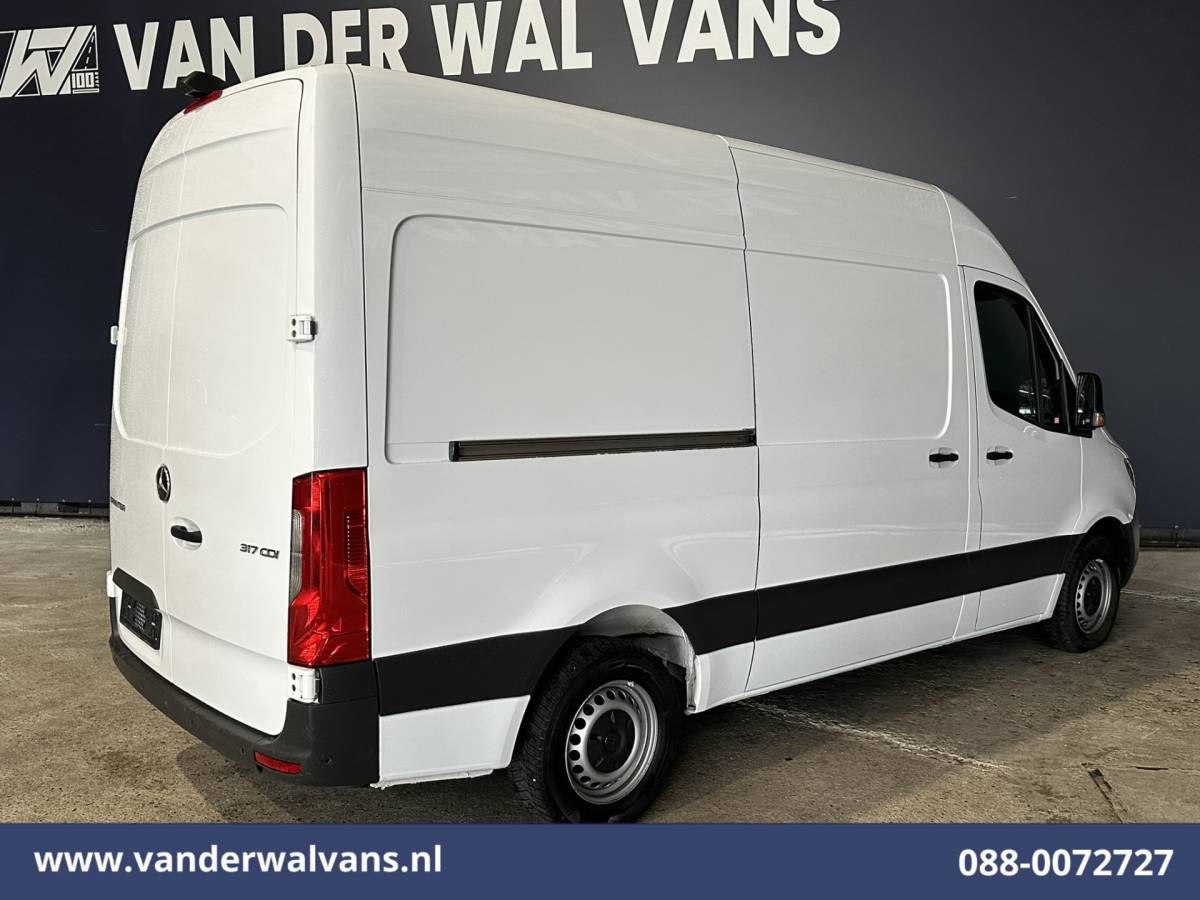 Mercedes-Benz Sprinter Mercedes-Benz Sprinter 317 CDI 170pk L2H2 Euro6 Airco | Camera | Navigatie | Apple Carplay | LED Android Auto, Parkeersensoren, Stoelverwarming