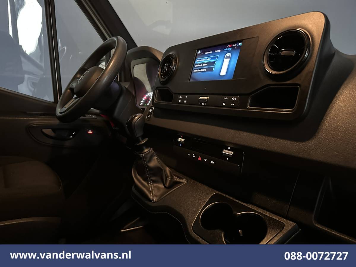 Mercedes-Benz Sprinter Mercedes-Benz Sprinter 317 CDI 170pk L2H2 Euro6 Airco | Camera | Navigatie | Apple Carplay | LED Android Auto, Parkeersensoren, Stoelverwarming
