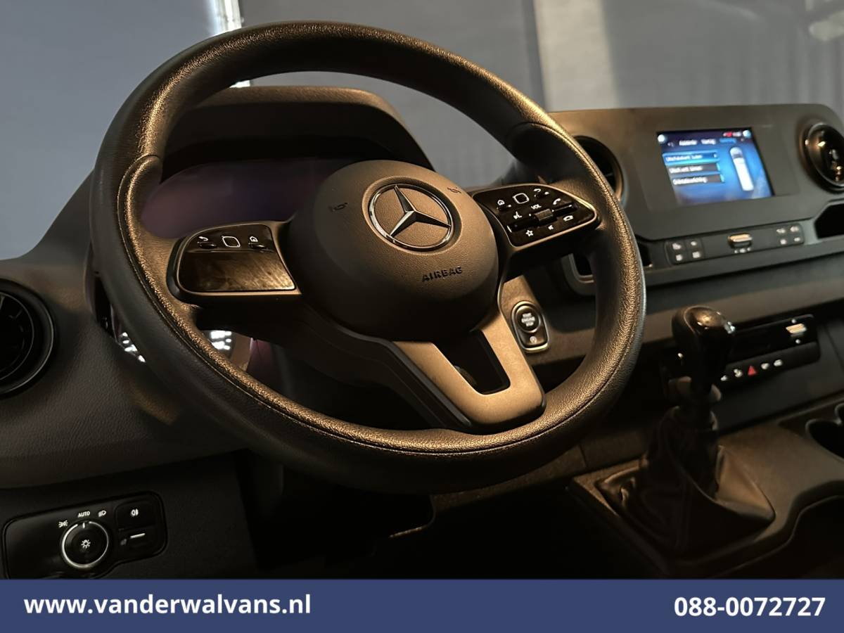 Mercedes-Benz Sprinter Mercedes-Benz Sprinter 317 CDI 170pk L2H2 Euro6 Airco | Camera | Navigatie | Apple Carplay | LED Android Auto, Parkeersensoren, Stoelverwarming