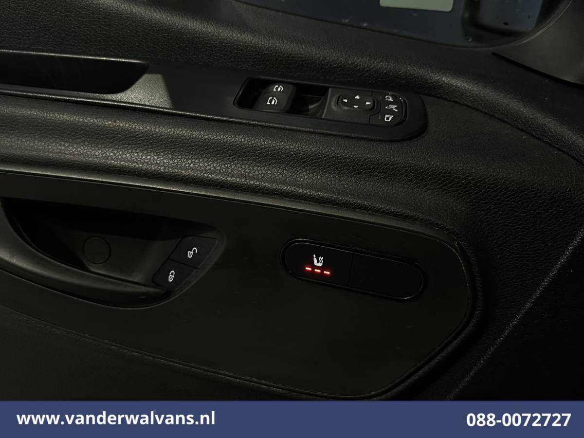 Mercedes-Benz Sprinter Mercedes-Benz Sprinter 317 CDI 170pk L2H2 Euro6 Airco | Camera | Navigatie | Apple Carplay | LED Android Auto, Parkeersensoren, Stoelverwarming