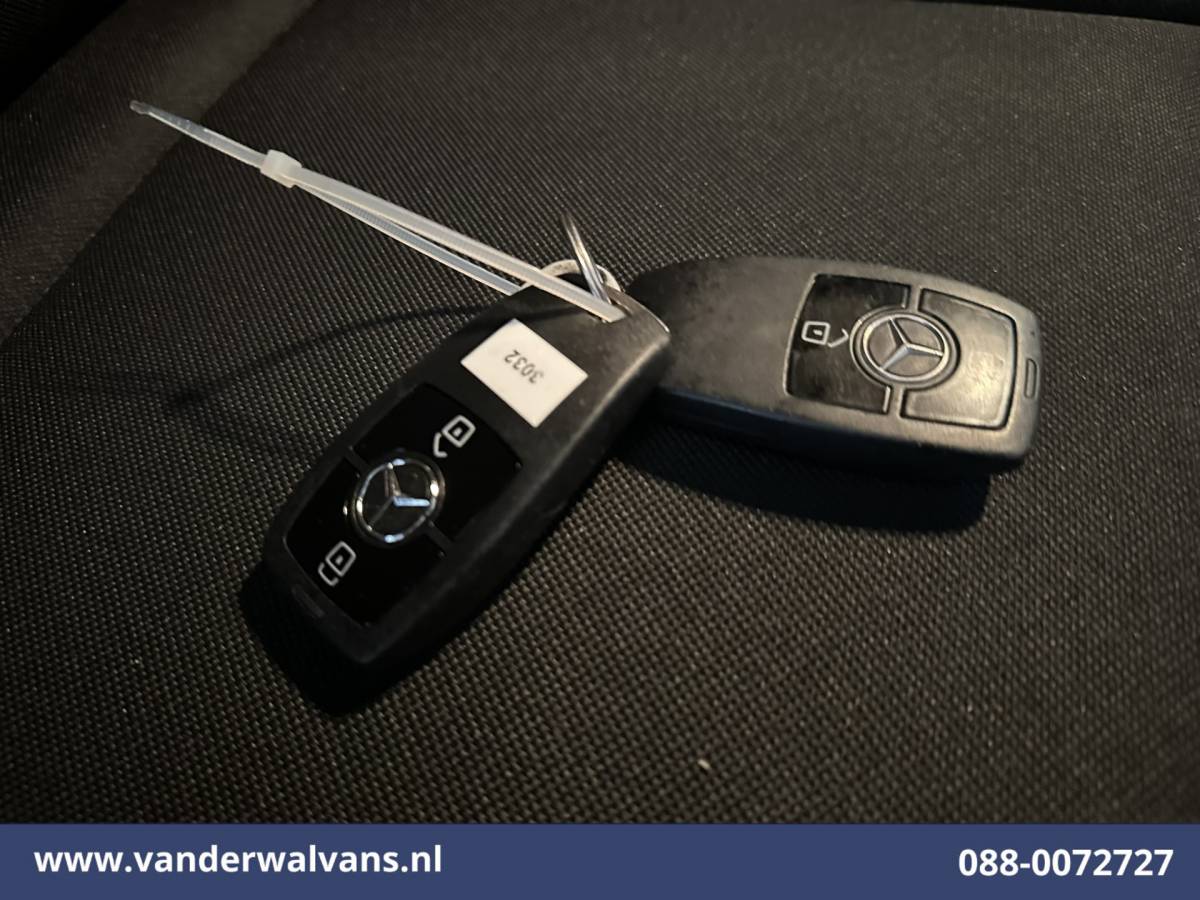 Mercedes-Benz Sprinter Mercedes-Benz Sprinter 317 CDI 170pk L2H2 Euro6 Airco | Camera | Navigatie | Apple Carplay | LED Android Auto, Parkeersensoren, Stoelverwarming