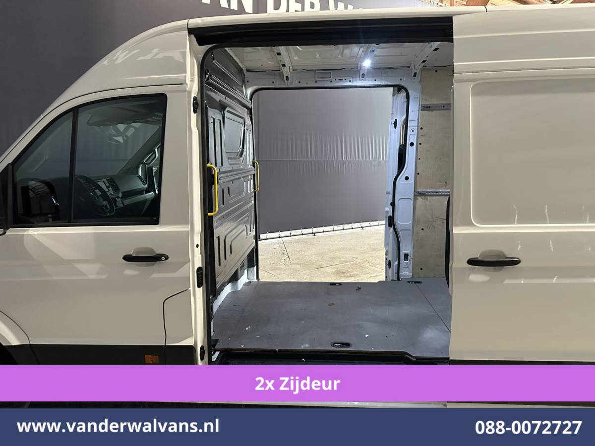 Volkswagen Crafter Volkswagen Crafter 2.0 TDI 141pk L4H3 L3H2 Euro6 Airco | 2x zijdeur | Camera | Apple Carplay | Android Auto Parkeersensoren, 3000kg trekvermogen, Bijrijdersbank