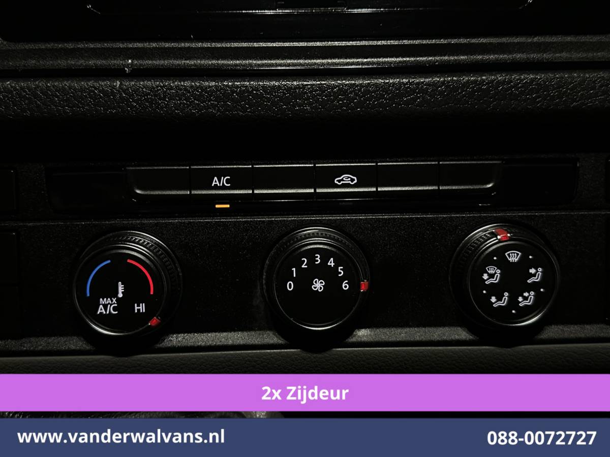 Volkswagen Crafter Volkswagen Crafter 2.0 TDI 141pk L4H3 L3H2 Euro6 Airco | 2x zijdeur | Camera | Apple Carplay | Android Auto Parkeersensoren, 3000kg trekvermogen, Bijrijdersbank