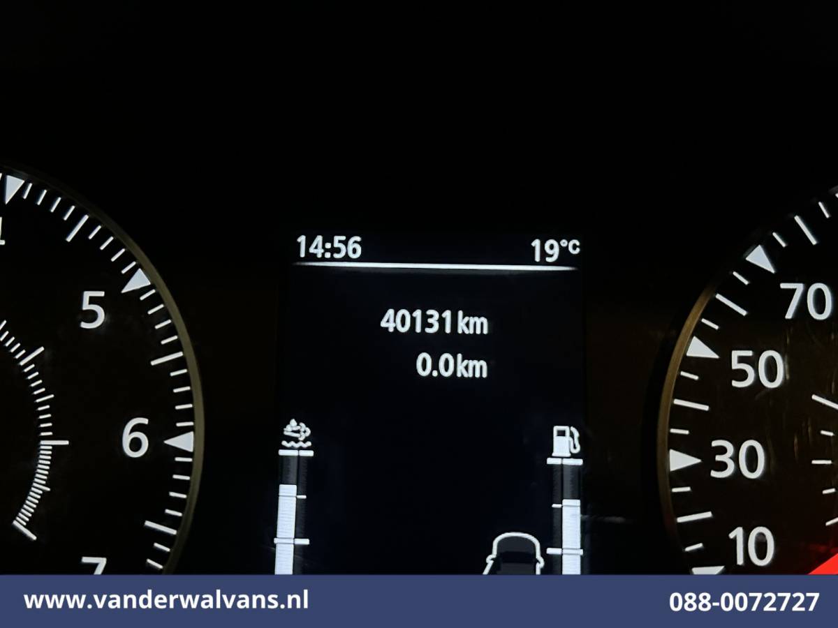 Renault Master Renault Master 2.3 dCi 146pk Bakwagen 222cm Hoog Laadklep Euro6 Airco | Camera | LED | Navigatie | Cruisecontrol Bijrijdersbank
