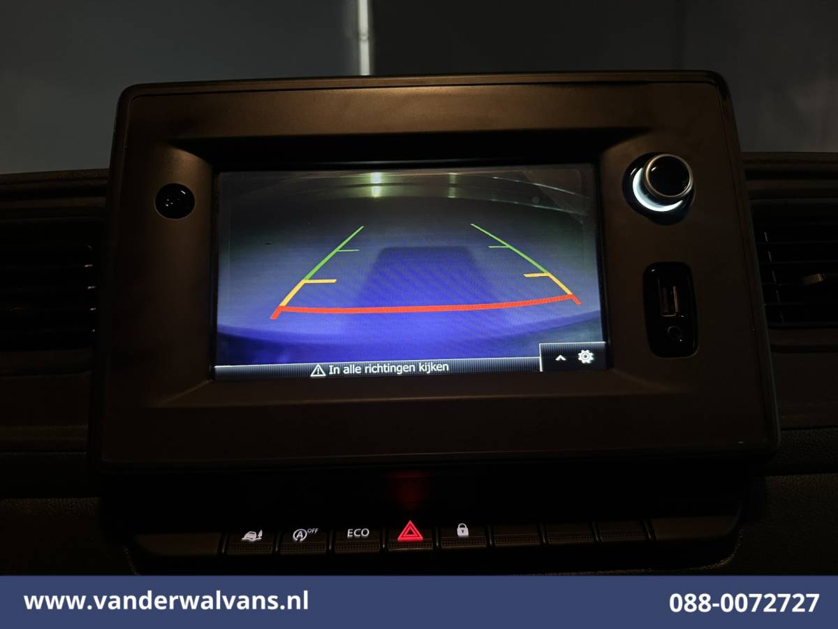 Renault Master Renault Master 2.3 dCi 146pk Bakwagen 222cm Hoog Laadklep Euro6 Airco | Camera | LED | Navigatie | Cruisecontrol Bijrijdersbank