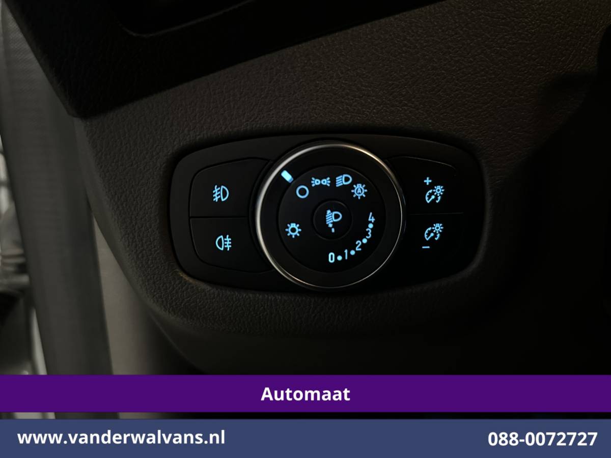 Ford Transit Connect Ford Transit Connect 1.5 EcoBlue 120pk Automaat L2H1 Inrichting Euro6 Airco | Camera | Navigatie | LM Velgen Cruisecontrol, Android Auto, Stoelverwarming, Verwarmde voorruit, Parkeersensoren
