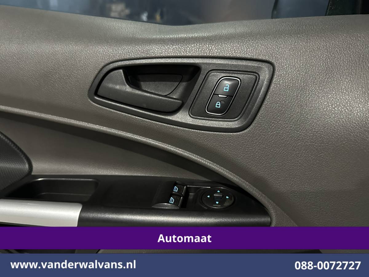 Ford Transit Connect Ford Transit Connect 1.5 EcoBlue 120pk Automaat L2H1 Inrichting Euro6 Airco | Camera | Navigatie | LM Velgen Cruisecontrol, Android Auto, Stoelverwarming, Verwarmde voorruit, Parkeersensoren