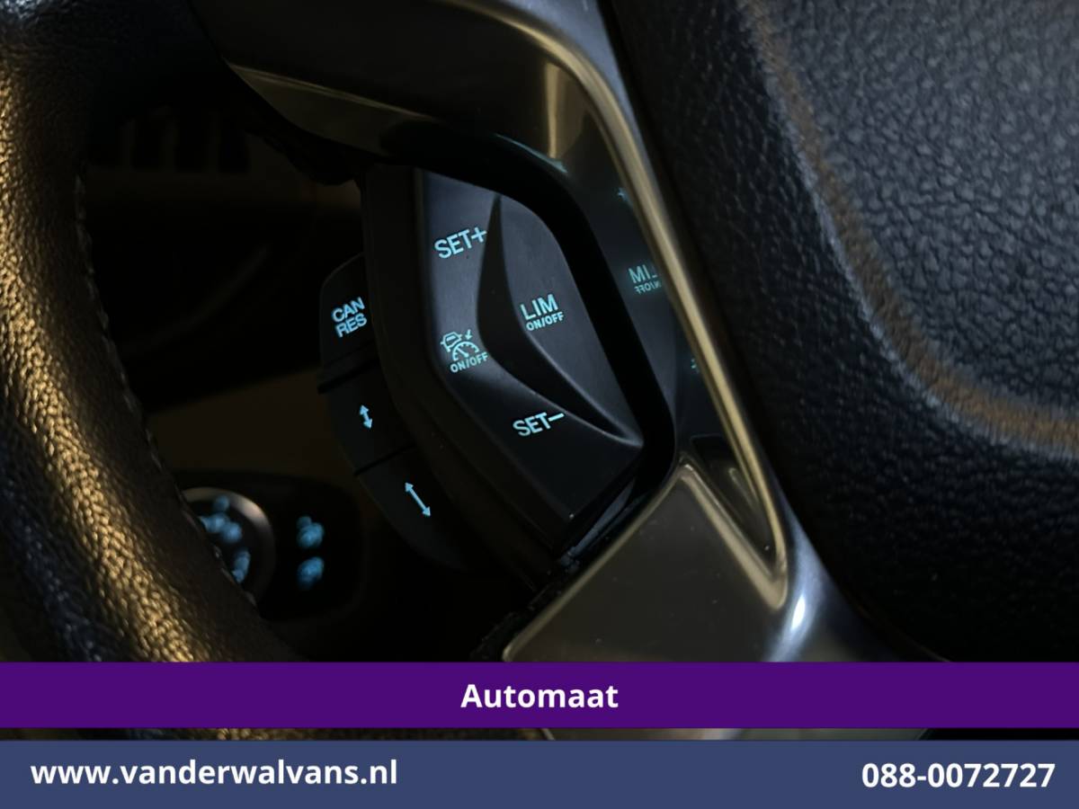 Ford Transit Connect Ford Transit Connect 1.5 EcoBlue 120pk Automaat L2H1 Inrichting Euro6 Airco | Camera | Navigatie | LM Velgen Cruisecontrol, Android Auto, Stoelverwarming, Verwarmde voorruit, Parkeersensoren