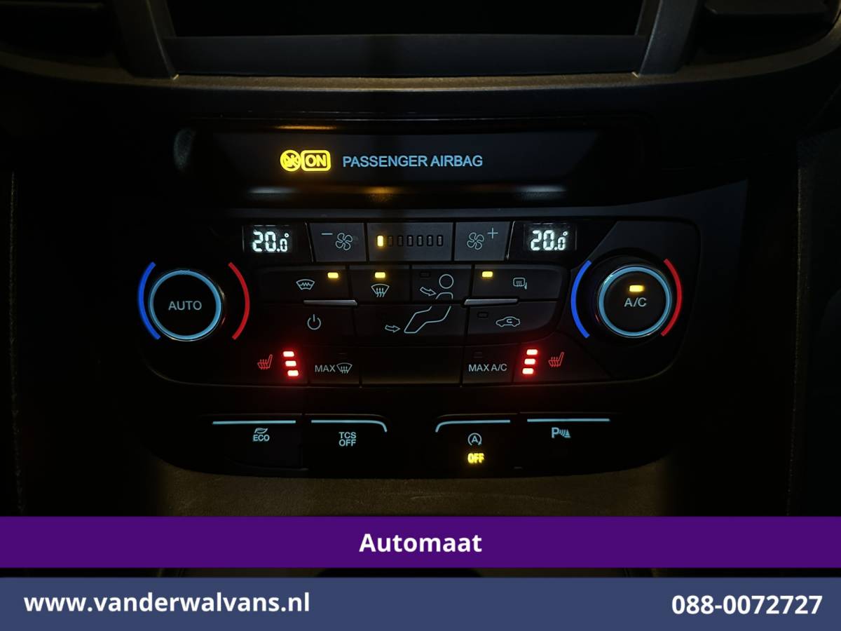 Ford Transit Connect Ford Transit Connect 1.5 EcoBlue 120pk Automaat L2H1 Inrichting Euro6 Airco | Camera | Navigatie | LM Velgen Cruisecontrol, Android Auto, Stoelverwarming, Verwarmde voorruit, Parkeersensoren