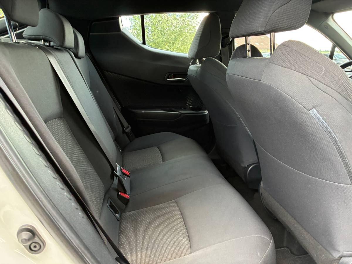Toyota C-HR Toyota C-HR 1.2 Dynamic | Navi + Camera + Clima + Cruise Nu €12.975,-!!!