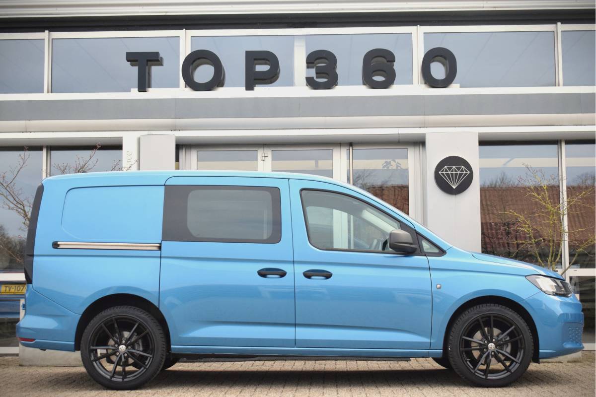 Volkswagen Caddy Volkswagen Caddy Cargo Maxi 2.0 TDI 19 inch | Camera | Trekhaak | Bumpers in kleur!