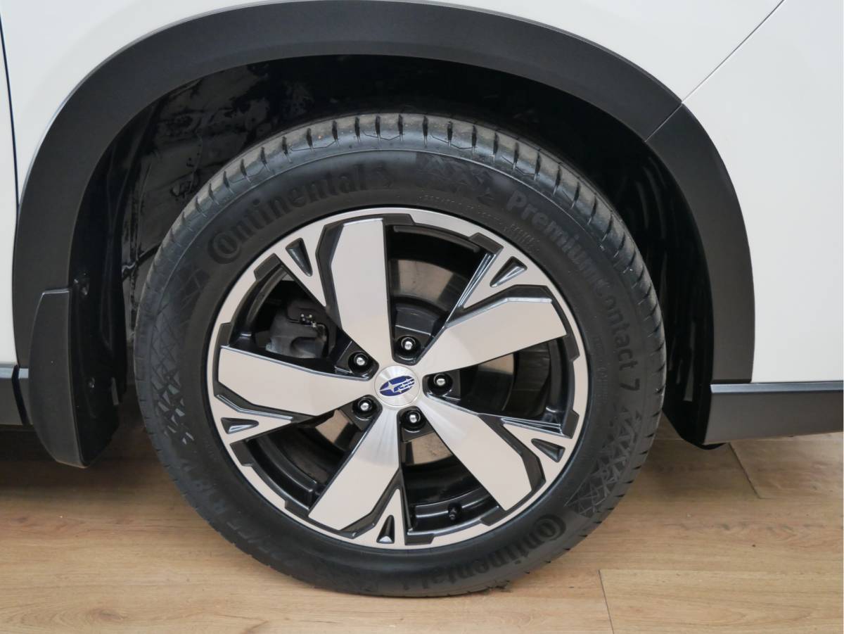 Subaru Forester Subaru Forester 2.0i e-BOXER First Edition