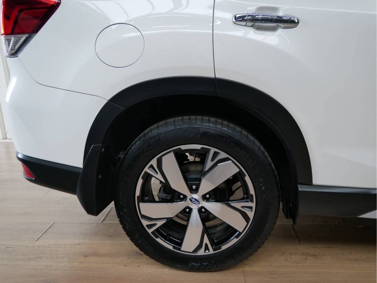 Subaru Forester Subaru Forester 2.0i e-BOXER First Edition