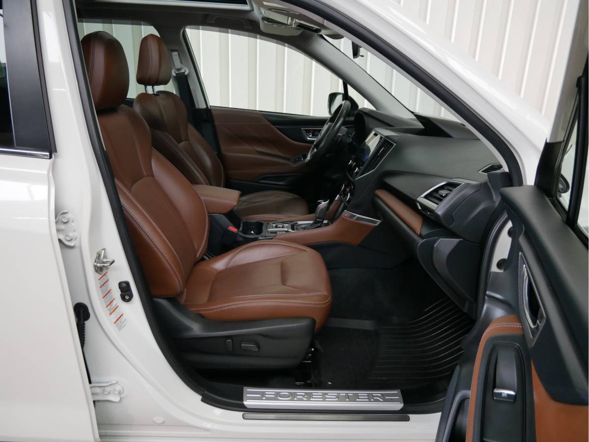 Subaru Forester Subaru Forester 2.0i e-BOXER First Edition