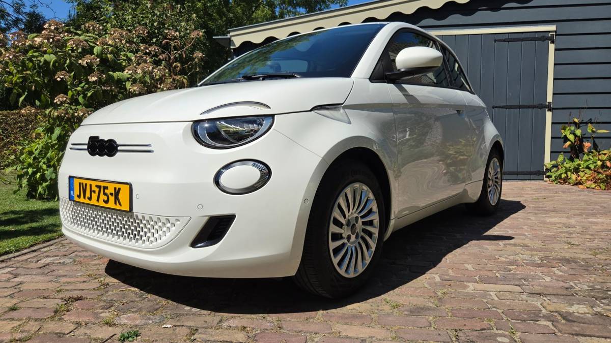 Fiat 500e Fiat 500e 3+1 La Prima 42 kWh | 2024 | 950km | JBL | Camera