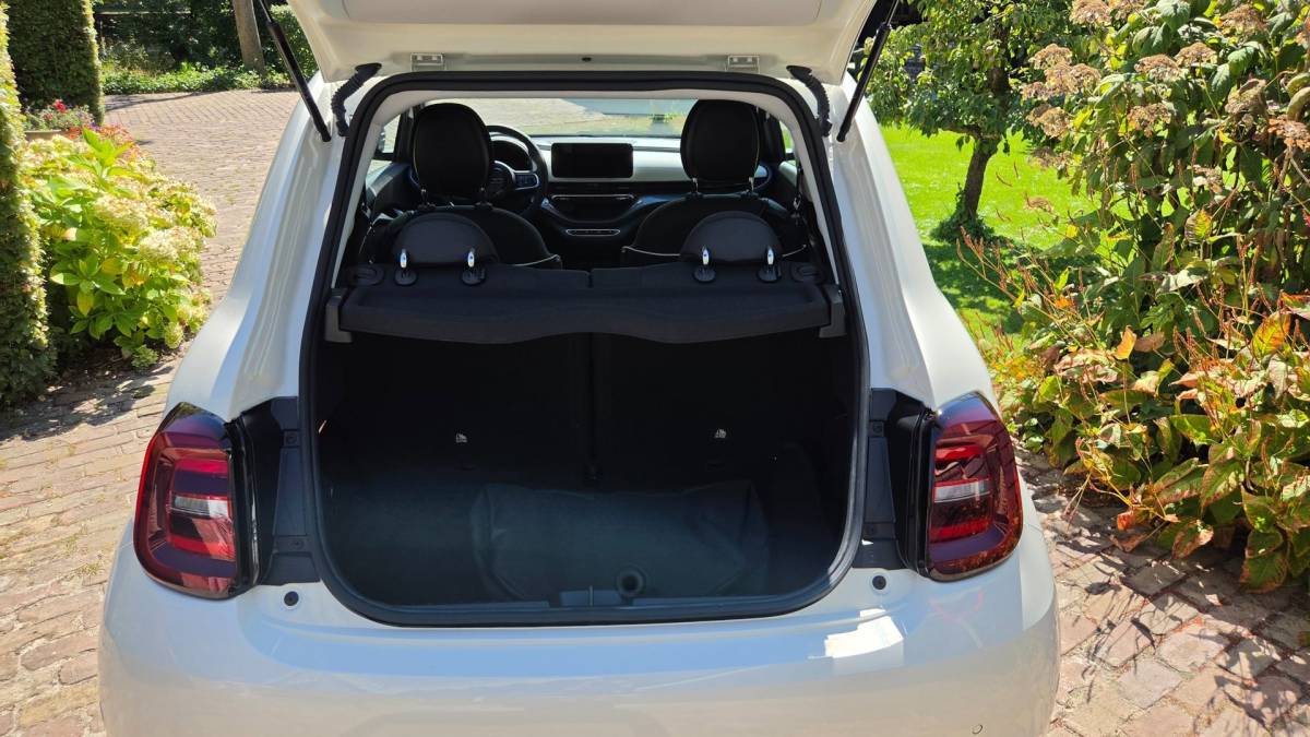 Fiat 500e Fiat 500e 3+1 La Prima 42 kWh | 2024 | 950km | JBL | Camera