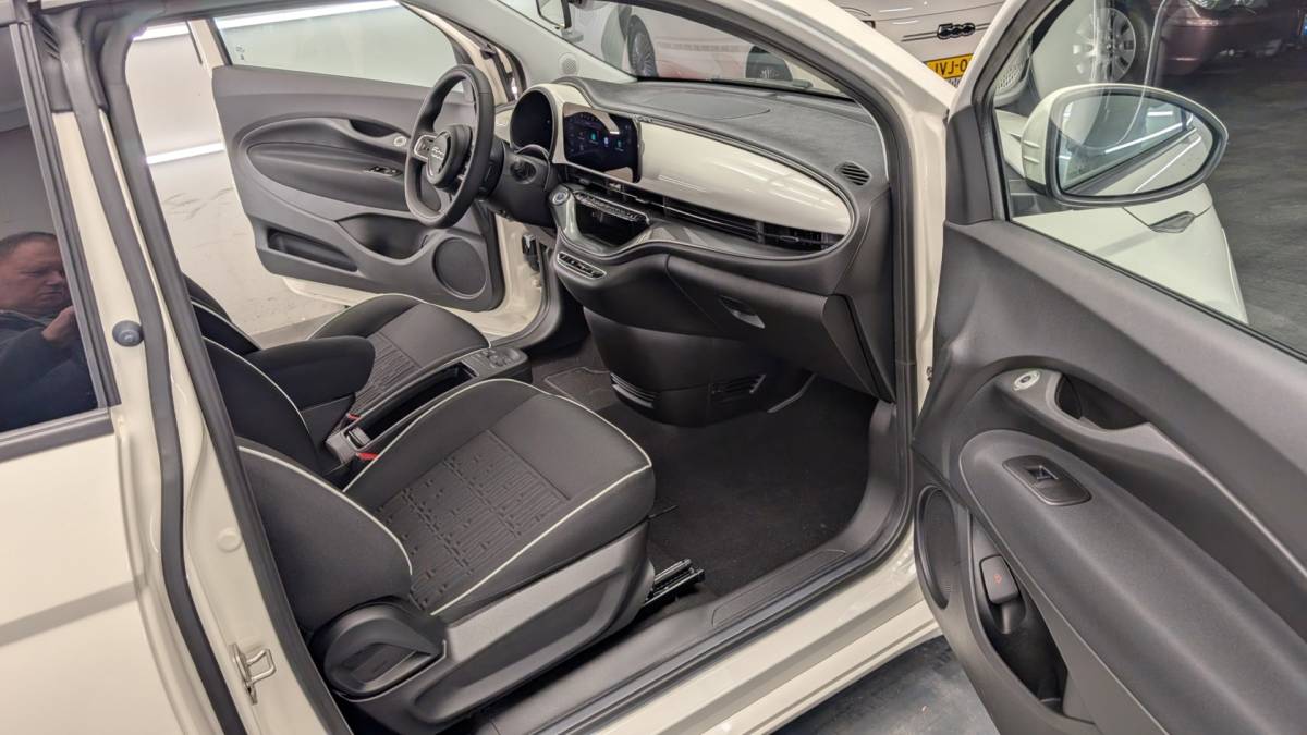 Fiat 500e Fiat 500e 3+1 La Prima 42 kWh | 2024 | 950km | JBL | Camera