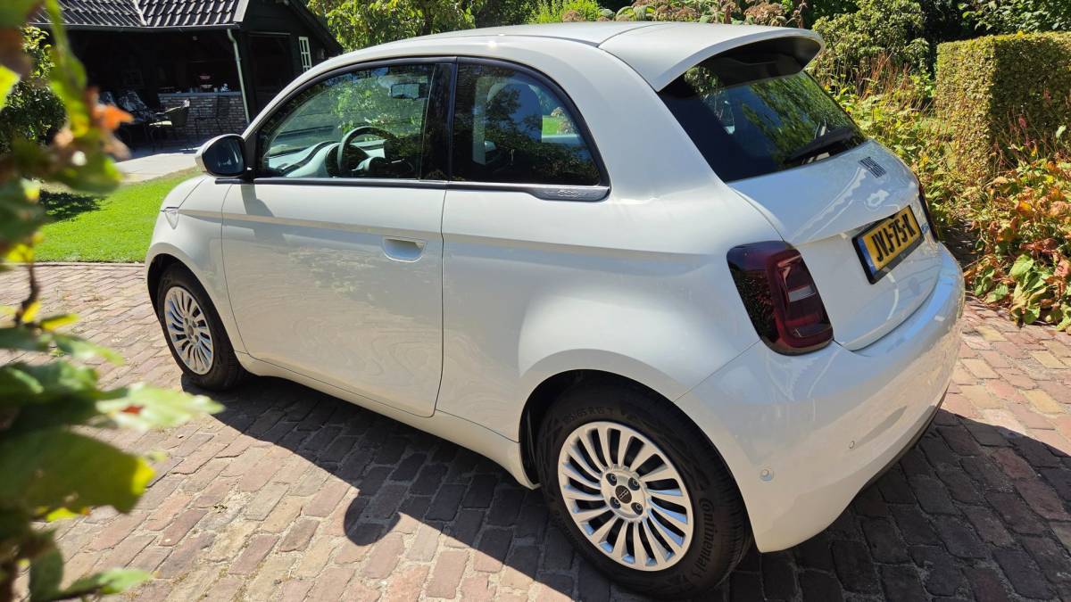 Fiat 500e Fiat 500e 3+1 La Prima 42 kWh | 2024 | 950km | JBL | Camera